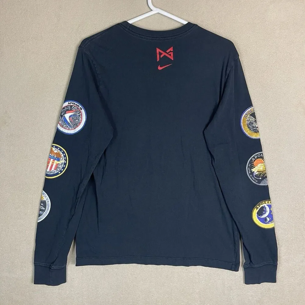 Nike T-Shirt Mens Medium Black The Nike Tee NASA Space Long‎ Sleeve Casual Adult